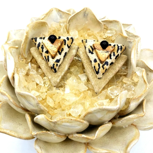 Vintage Suede Clip On Earrings • Animal Print Tan w/ Black - Picture 3 of 4